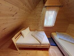 Small Holiday Home in Bodensdorf Near the Lake