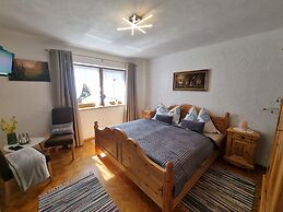 Large, Detached Holiday Home in Muhr