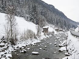 Large Apartment With a Large Balcony in Kappl