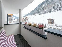 Large Apartment With a Large Balcony in Kappl