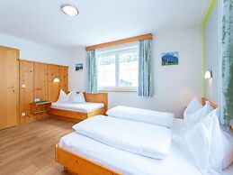 Large Apartment With a Large Balcony in Kappl