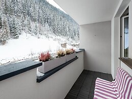 Large Apartment With a Large Balcony in Kappl