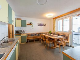 Large Apartment With a Large Balcony in Kappl