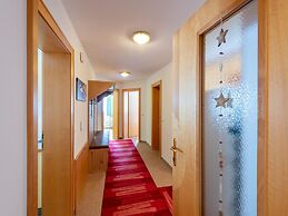 Large Apartment With a Large Balcony in Kappl