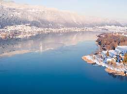 Bungalow Directly on Lake Ossiach