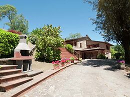 Belvilla by OYO Villa With Private Heated Pool