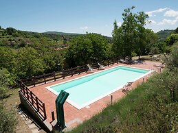 Belvilla by OYO Villa With Private Heated Pool