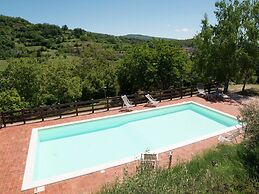 Belvilla by OYO Villa With Private Heated Pool