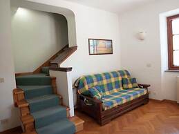 Belvilla by OYO Villa With Private Heated Pool