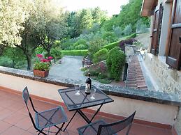 Belvilla by OYO Villa With Private Heated Pool