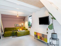 Stylish Holiday Home With Private Garden