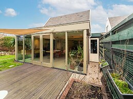 Stylish Holiday Home With Private Garden