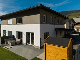 Holiday Home in Niedernsill Near ski Area