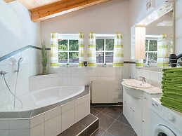 Group Apartment in Reitleben Directly on the Lake