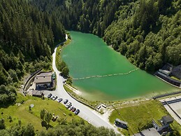 Group Apartment in Reitleben Directly on the Lake