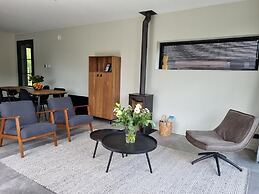 Luxurious Detached Water Villa With Jetty