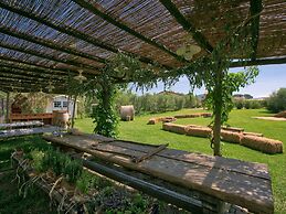 Belvilla by OYO Bozzone Residenza Rossa