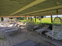 Belvilla by OYO Bozzone Residenza Rossa