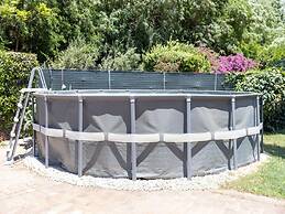 Apartment With Exclusive Swimming Pool