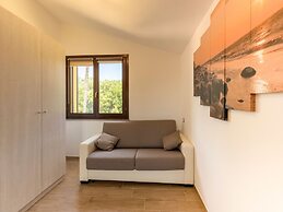 Apartment With Exclusive Swimming Pool