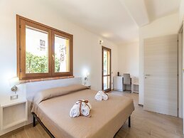 Apartment With Exclusive Swimming Pool