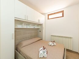 Apartment With Exclusive Swimming Pool