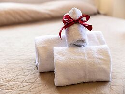 Apartment With Exclusive Swimming Pool