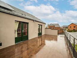 Pleasant Holiday Home in Wallonie With Garden