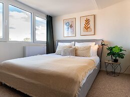 Holiday Home in Vrouwenpolder With Garden