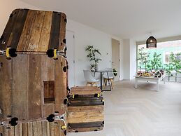 Holiday Home in Vrouwenpolder With Garden