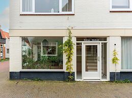 Holiday Home in Vrouwenpolder With Garden