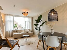 Holiday Home in Vrouwenpolder With Garden