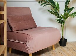 Holiday Home in Vrouwenpolder With Garden