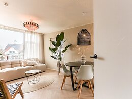 Holiday Home in Vrouwenpolder With Garden