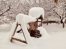 Beautiful Two-room Apartment in Hollersbach