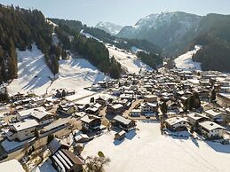 Beautiful Two-room Apartment in Hollersbach