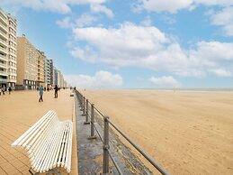 Apartment in Oostende With Balcony