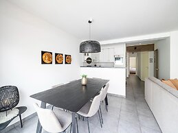 Apartment in Oostende With Balcony