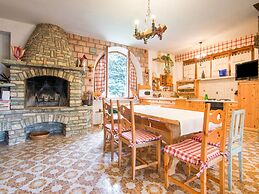 Belvilla by OYO Casa Delle Aquile