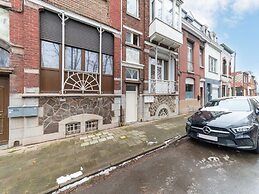 Nice Apartment in Liege With Parking