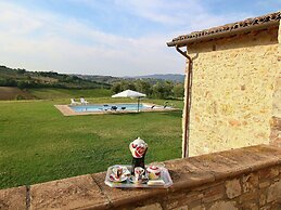 Belvilla by OYO Villa Torri