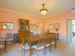 Belvilla by OYO Villa Sparina