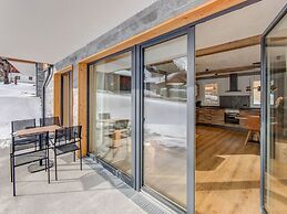 Golden Lodges Rauris Resort With ski Storage