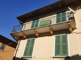 Apartment by Lago D'idro With Balcony
