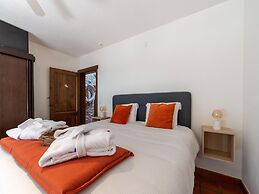 Restful Holiday Home in Koksijde With Hot Tub and Sauna