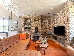 Restful Holiday Home in Koksijde With Hot Tub and Sauna