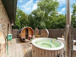 Restful Holiday Home in Koksijde With Hot Tub and Sauna