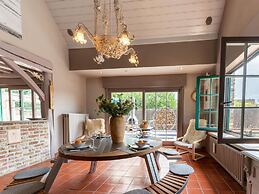 Restful Holiday Home in Koksijde With Hot Tub and Sauna