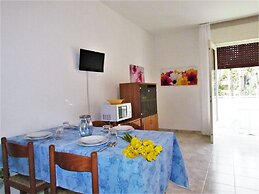 Lovely Holiday Home With Shared Swimming Pool