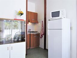 Lovely Holiday Home With Shared Swimming Pool